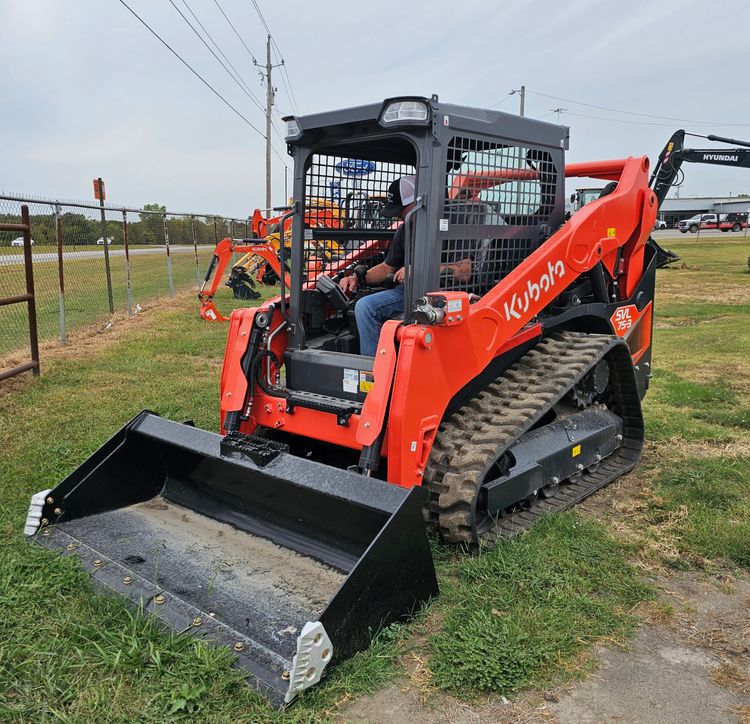 Kubota SVL75-3
