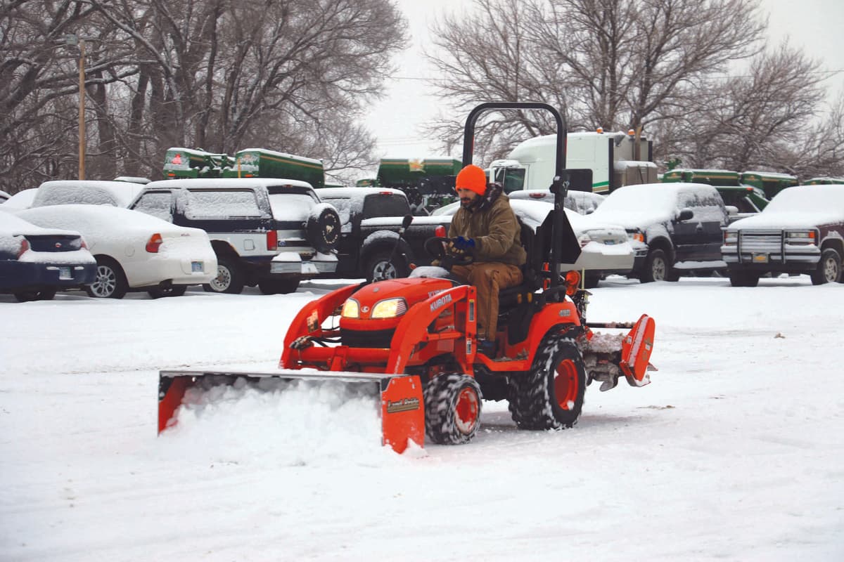 SPL05 SERIES LOADER MOUNT SNOW PUSHERS