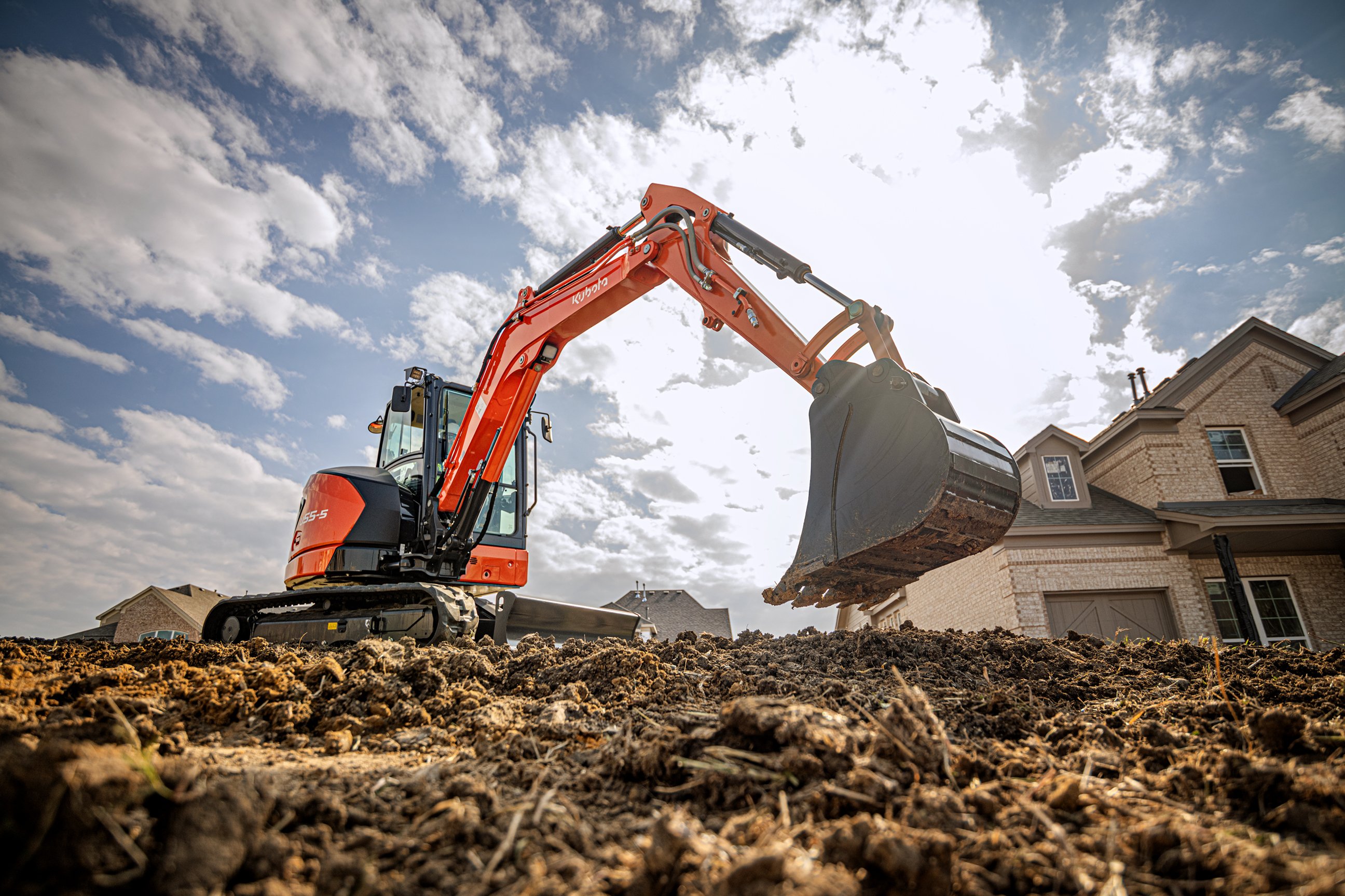 KX057-5 - Kubota Center